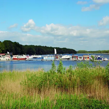 Reihenhaus Mit Wlan In Am Mueritzsee, Cleaning Included Casa vacanze Buchholz (Mecklenburg-Vorpommern)